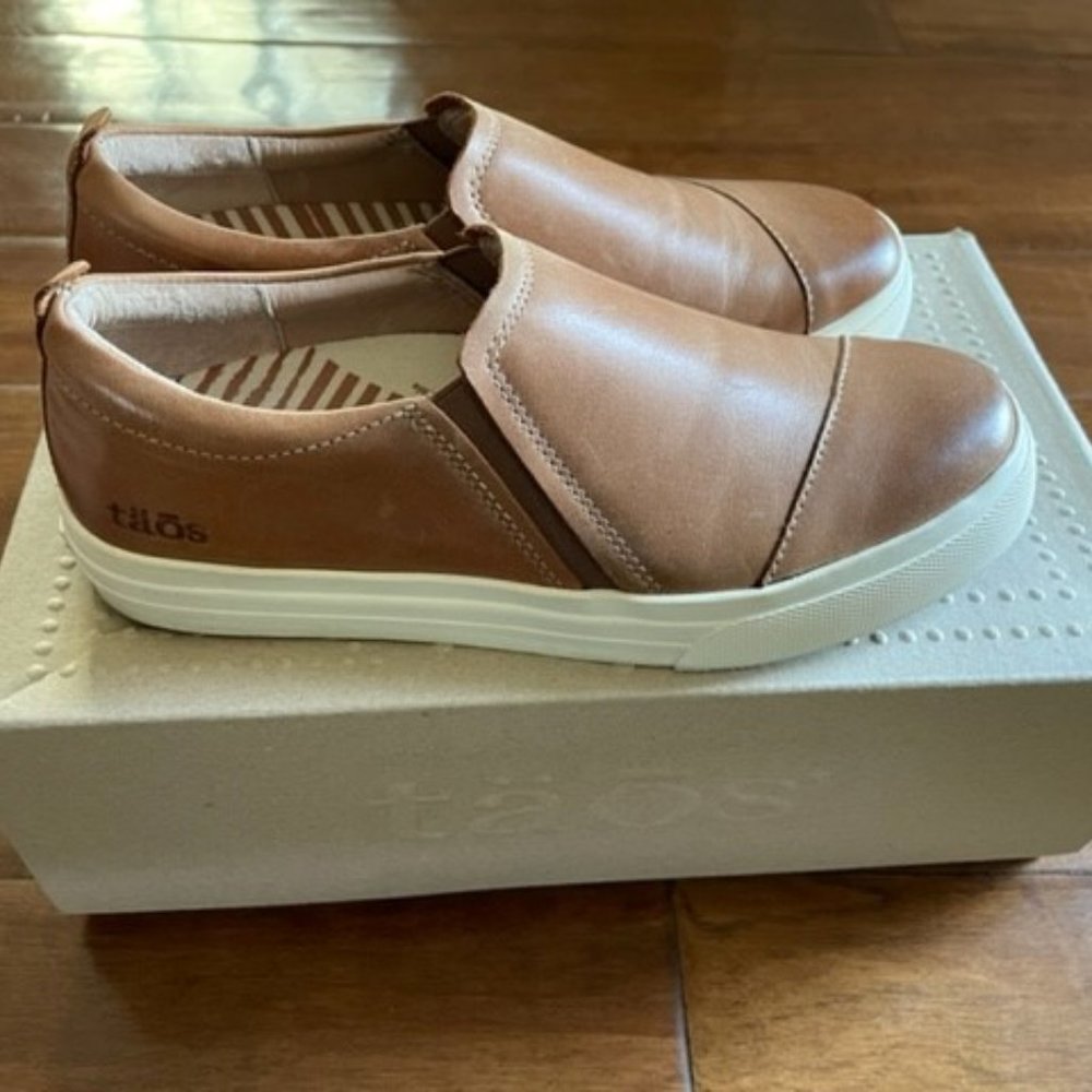 Women's Taos Shoes